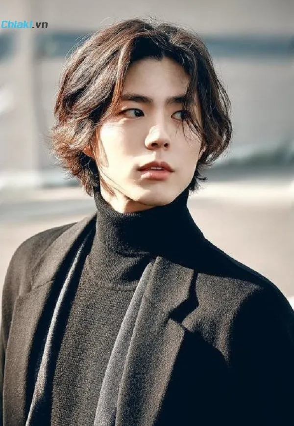 T&oacute;c side part 6/4 mullet