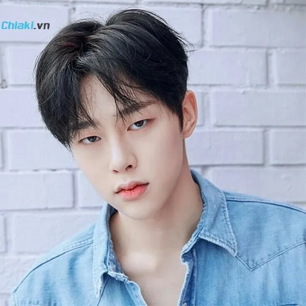 T&oacute;c side part 6/4 nam uốn nhẹ
