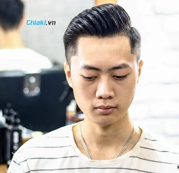 Kiểu t&oacute;c side part short quiff