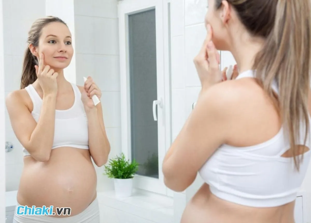 Kem dưỡng SVR c&oacute; d&ugrave;ng được cho b&agrave; bầu?