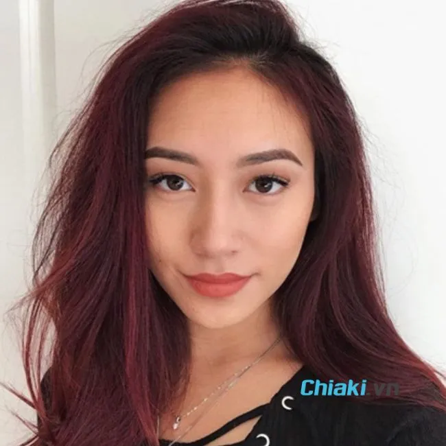 T&oacute;c m&agrave;u n&acirc;u đỏ cho da ngăm
