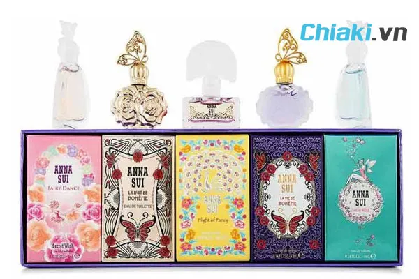 Anna Sui trẻ trung, ngọt ng&agrave;o