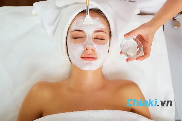 Đắp mặt với sữa tươi kh&ocirc;ng đường