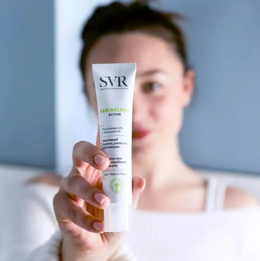 Kem trị mụn trắng da SVR Sebiaclear Active