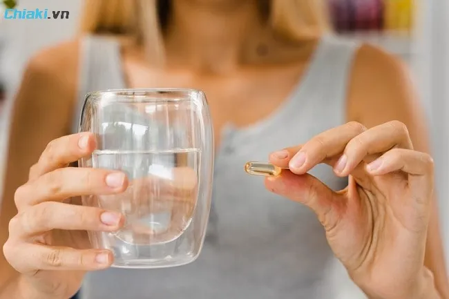Sử dụng liều lượng tinh dầu hoa anh thảo đ&uacute;ng quy định