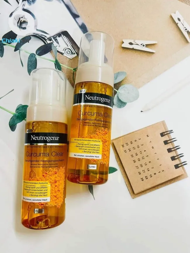 Sữa rửa mặt trị mụn cho nam tuổi dậy th&igrave; Neutrogena Curcuma Clear