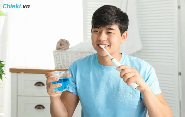 những lưu &yacute; khi sử dụng nước s&uacute;c miệng