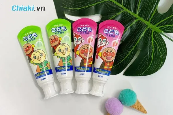 Kem đ&aacute;nh răng nuốt được cho b&eacute; Lion của Nhật