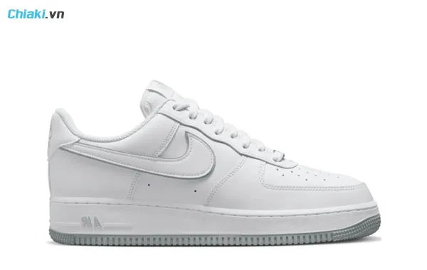 trong c&aacute;c mẫu gi&agrave;y Nike phải kể đến Air Force 1 Low GS 'White Grey' DV0788-100