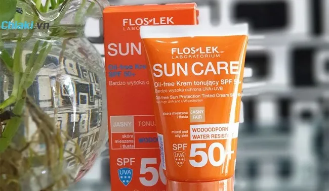 Kem chống nắng cho da dầu mụn Floslek Oil-Free Sun Protection Tinted