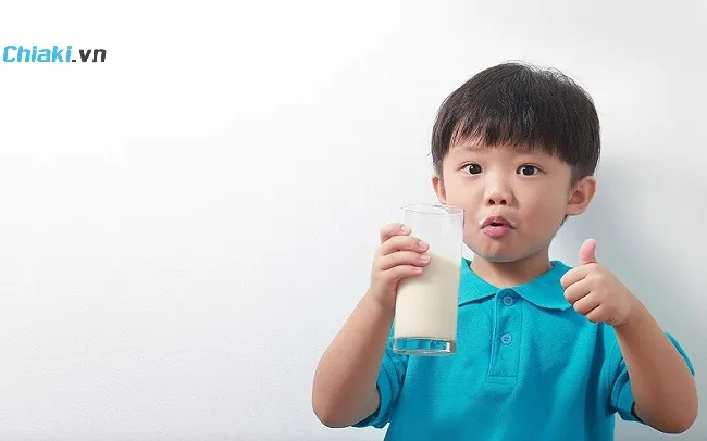 Th&agrave;nh phần dinh dưỡng c&oacute; trong sữa tăng chiều cao cho trẻ 15 tuổi