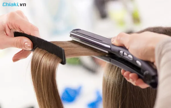 lựa chọn chất liệu bản kẹp cho m&aacute;y tạo kiểu t&oacute;c 