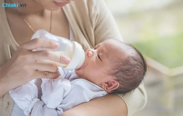 kinh nghiệm chọn sữa cho trẻ sơ sinh