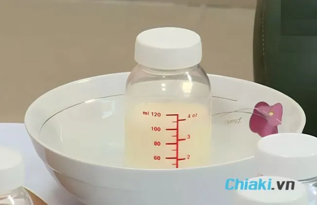 R&atilde; đ&ocirc;ng sữa mẹ ở nhiệt độ bao nhi&ecirc;u