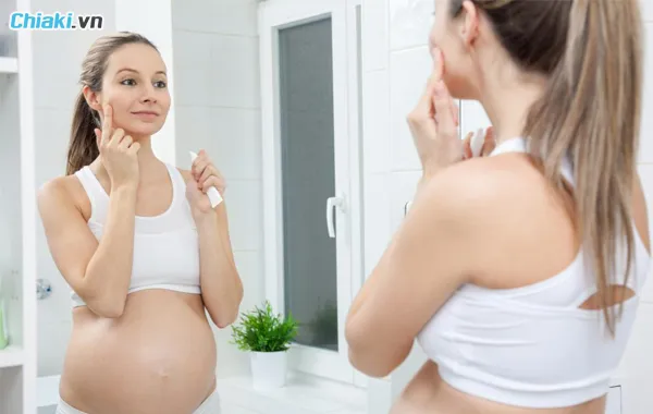 Sữa chua gi&uacute;p giữ d&agrave;ng v&agrave; đẹp da