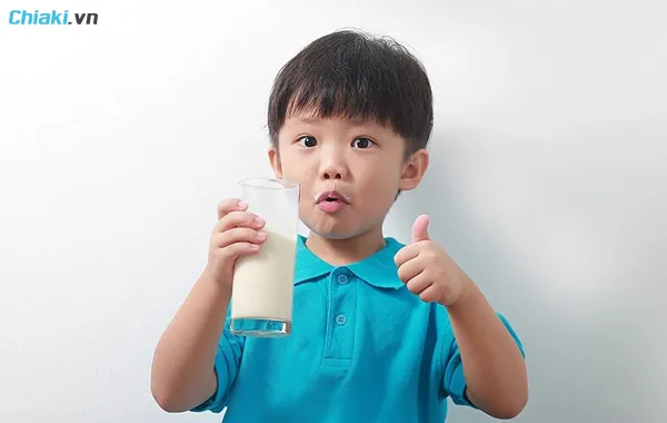 ti&ecirc;u ch&iacute; lựa chọn sữa d&agrave;nh cho trẻ thiếu m&aacute;u dựa v&agrave;o th&agrave;nh phần