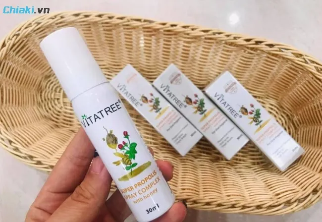 Xịt keo ong Vitatree hỗ trợ giảm ho cho trẻ tr&ecirc;n 2 tuổi