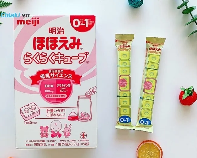 Sữa Meiji Hohoemi Raku Raku Cube