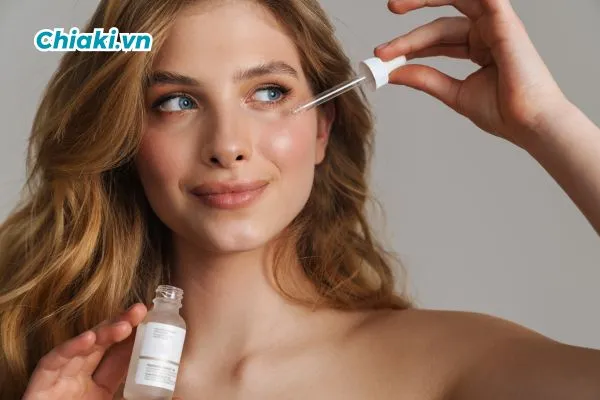 Lưu &yacute; khi sử dụng serum trị mụn đầu đen