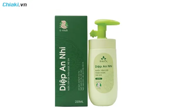 sữa tắm thảo dược cho b&eacute; Diệp An Nhi