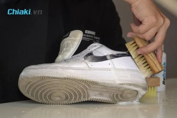 C&aacute;ch bảo quản gi&agrave;y Nike Air Zoom