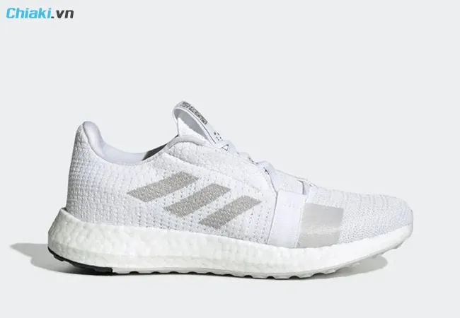 gi&agrave;y chạy bộ adidas Senseboost Go White G26945