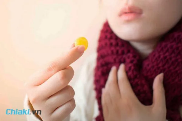 Lưu &yacute; khi sử dụng kẹo ngậm ho