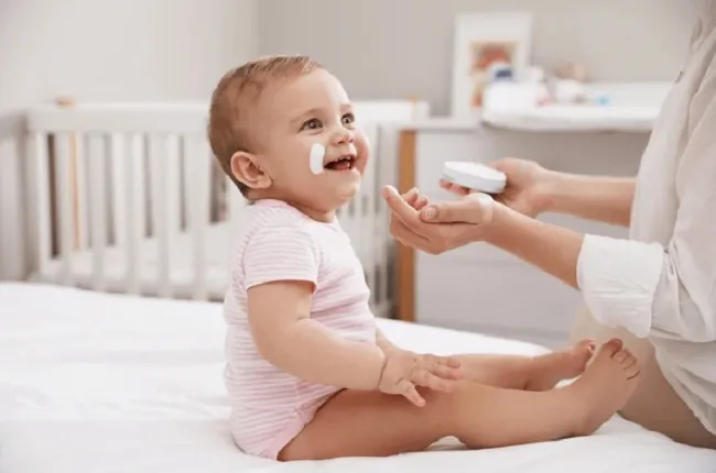 Paraben trong mỹ phẩm cho trẻ em c&oacute; l&agrave;nh t&iacute;nh kh&ocirc;ng
