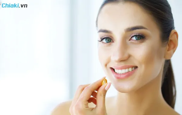 Vi&ecirc;n uống trắng da cấp tốc c&oacute; hại cho sức khỏe kh&ocirc;ng