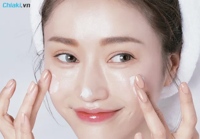 da kh&ocirc; c&oacute; thể sử dụng retinol