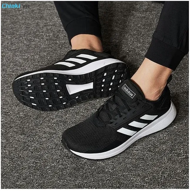 Gi&agrave;y Adidas Duramo 9&nbsp; thiết kế ph&ugrave; hợp cho c&aacute;c hoạt động thể thao nhẹ nh&agrave;ng