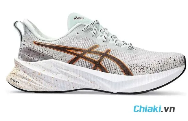 Gi&agrave;y chạy bộ Asics Novablast 3
