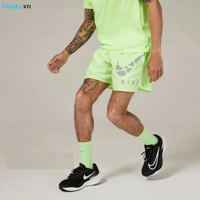 Nike Zoom Rival Fly th&iacute;ch hợp chạy qu&atilde;ng đường ngắn