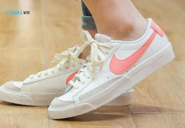 Gi&agrave;y nữ Nike Blazer Low Limited Edition Pink Quartz AV9370-112