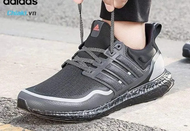 Gi&agrave;y nam Adidas Ultraboost Reflective Shoes Core Black EG8105