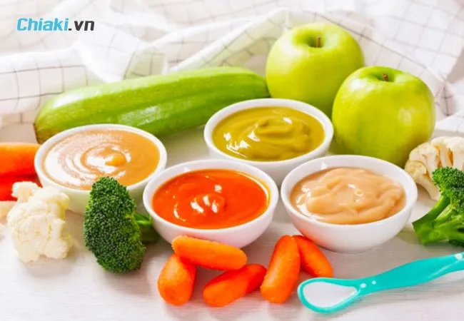 C&oacute; n&ecirc;n d&ugrave;ng bột ăn dặm cho b&eacute; 5 th&aacute;ng tuổi?