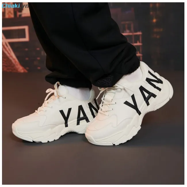 Gi&agrave;y MLB c&aacute; t&iacute;nh Big Ball Chunky P Mega New York Yankees tạo sự thoải m&aacute;i khi d&ugrave;ng