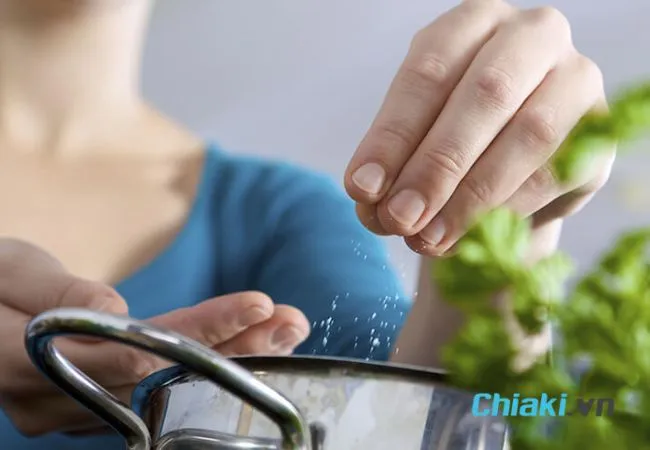 Lưu &yacute; khi n&ecirc;m gia vị cho b&eacute; ăn dặm