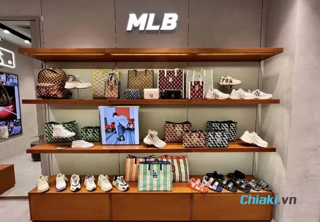 MLB 23 Tr&agrave;ng Tiền