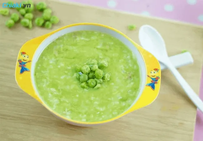 m&oacute;n ăn dặm cho b&eacute; từ đậu H&agrave; Lan