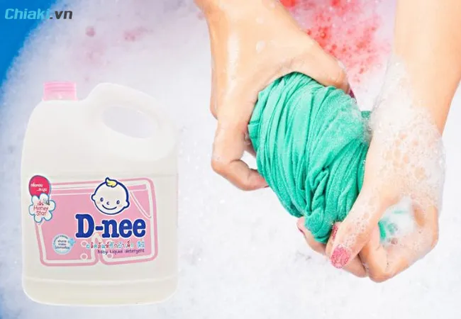 Những lưu &yacute; khi sử dụng nước giặt Dnee