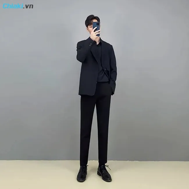 Phối đồ gi&agrave;y cổ cao nam với &aacute;o blazer