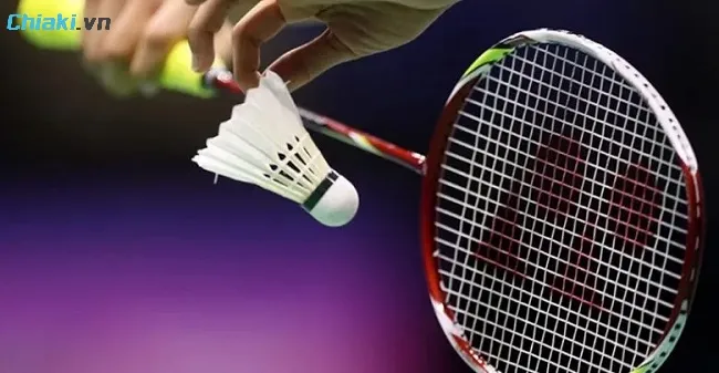 Những lưu &yacute; khi mua c&aacute;c d&ograve;ng vợt Yonex dưới 1 triệu