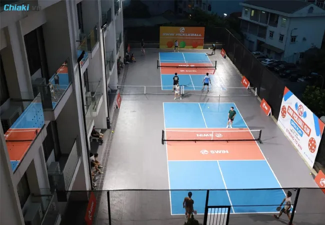 S&acirc;n Pickleball T&acirc;y Hồ SWIN nh&agrave; kh&aacute;ch BQP