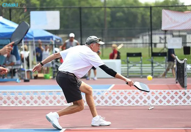 C&aacute;c thuật ngữ trong pickleball về lỗi, cảnh b&aacute;o, phạt