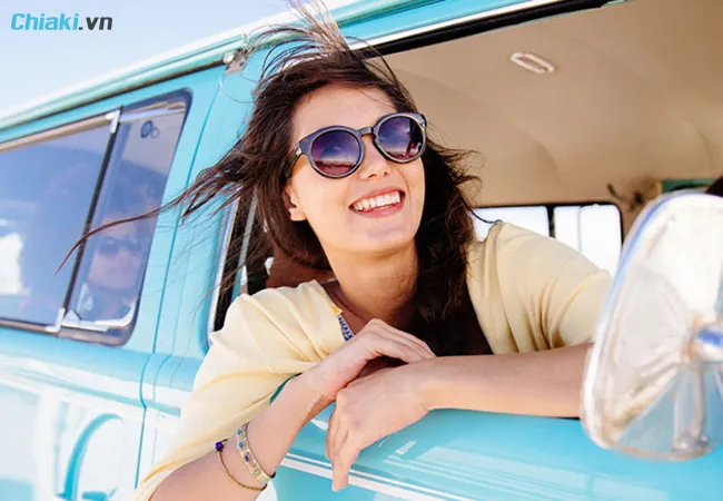 ưu &dstrok;iểm của k&iacute;nh ph&acirc;n cực polarized