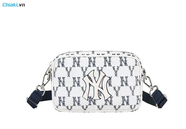 T&uacute;i đeo ch&eacute;o MLB New York Monogram Crayon Yankees 32BGDR111-50N