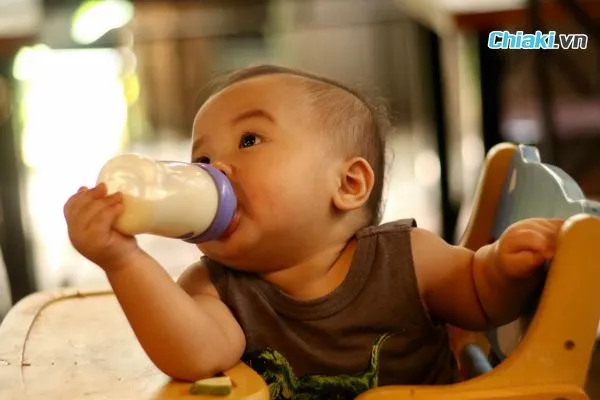 Pha sữa c&ocirc;ng thức th&igrave; n&ecirc;n c&agrave;i nhiệt độ bao nhi&ecirc;u tr&ecirc;n m&aacute;y l&agrave; chuẩn?