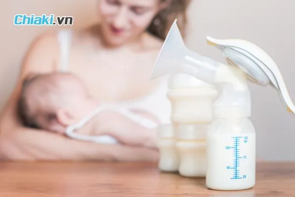 Sữa Aptamil c&oacute; c&ocirc;ng thức gần giống sữa mẹ, dễ hấp thu