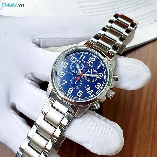 Đồng hồ mặt k&iacute;nh kho&aacute;ng Citizen sử dụng c&ocirc;ng nghệ Eco-Drive độc quyền, ph&ugrave; hợp với nhiều k&iacute;ch cỡ cổ tay